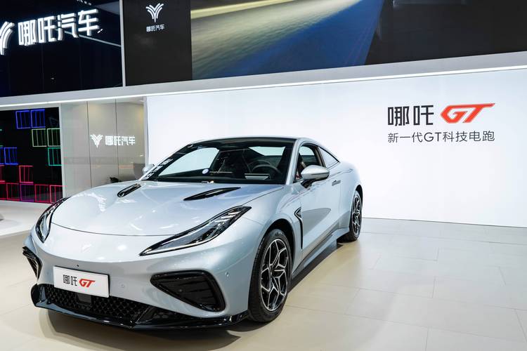 广州白云区禾云清企业管理咨询哪吒汽车在智能汽车领域的表现，领途汽车在新能源汽车市场中的影响力